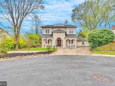 4 Burgundy Ct
