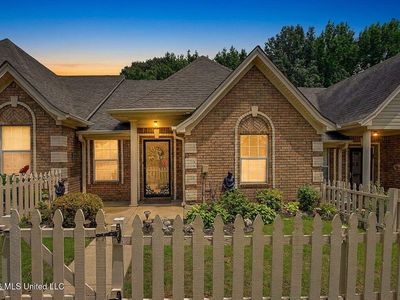 Property at 6745 Beaumont Cir, Southaven, MS