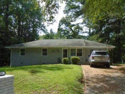 3253 Katomarick Dr SE