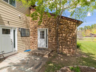 3302 Idlewild Ct