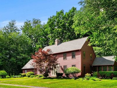 6 Lexington Cir