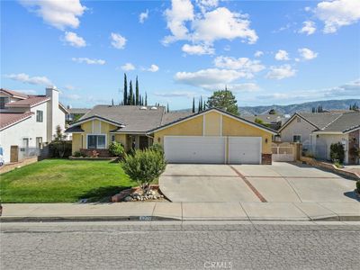 6220 Azalea Dr