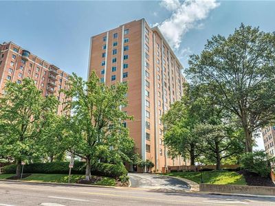 900 S Hanley Rd APT 15E