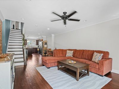 214 S Highland Ave