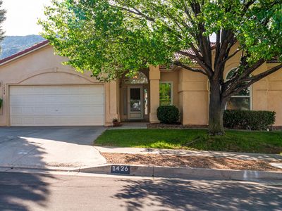 1426 Canyon Hills Dr NE