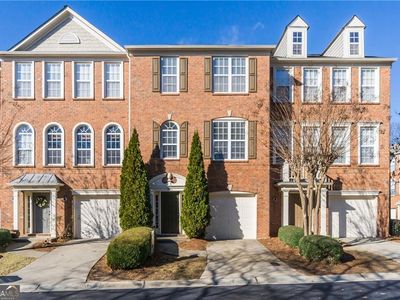 4016 Edgecomb Dr