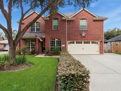 1719 Cloister Dr