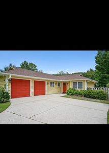 102 Cedar Tree Ln SW