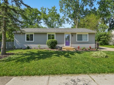 2121 Champagne Dr