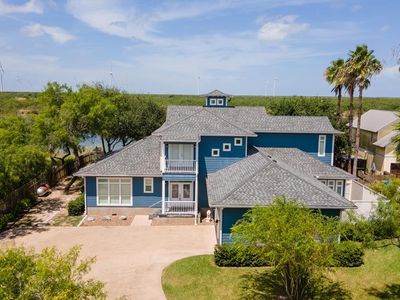 35001 Pelican Pointe Dr
