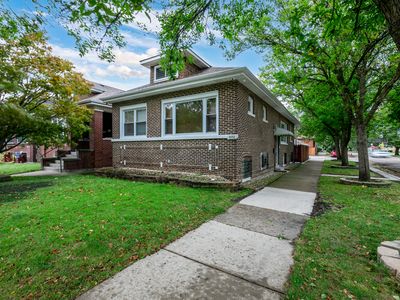 4958 N Keeler Ave