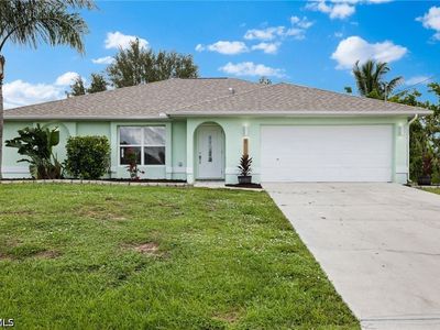 1121 NW 9th St