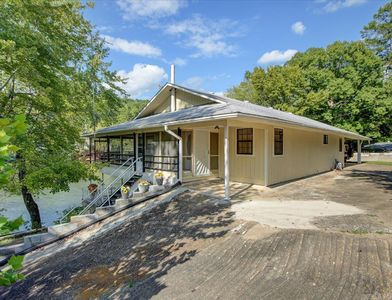 323 Catherine Cove Loop