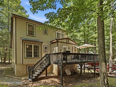 1046 Rainbow Dr