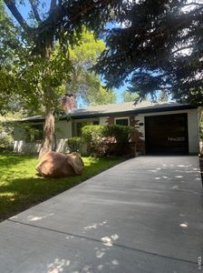 1709 Mariposa Ave