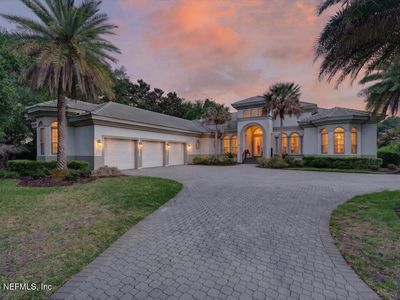 161 N RIVER Drive