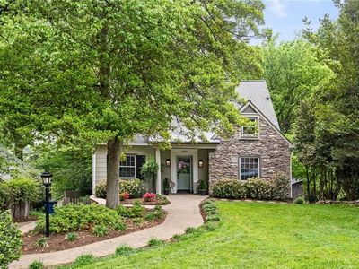 1883 Meadowbrook Dr