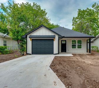1319 Wolfe Ln