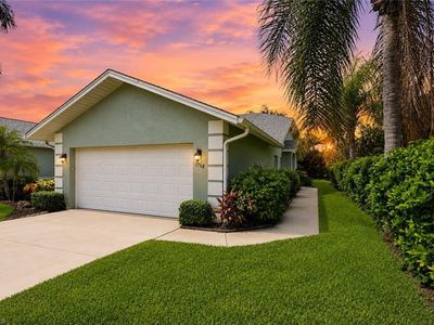 1768 Royal CIR #1402