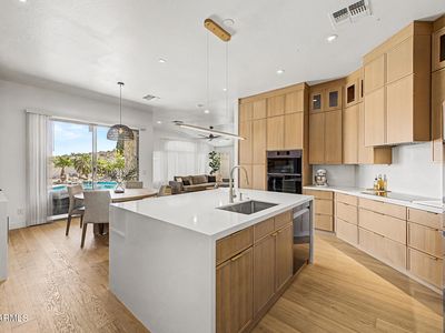 3913 W ESCUDA Drive