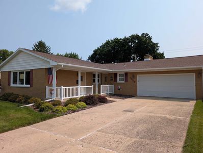 1358 Empire Ct