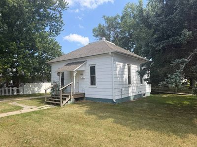 123 W 5th St