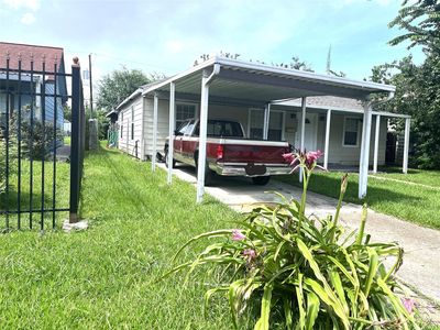 Property at 10417 Fairfax St, Houston, TX