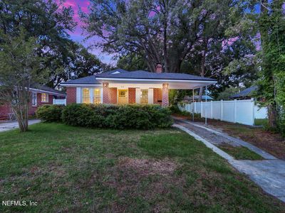 914 INGLESIDE Avenue