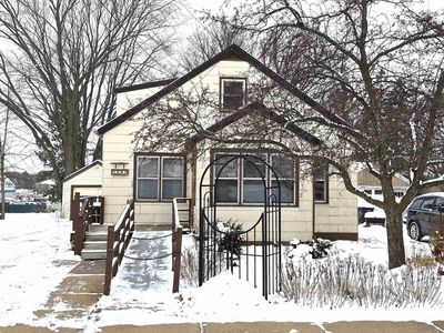 1604 South CEDAR AVENUE