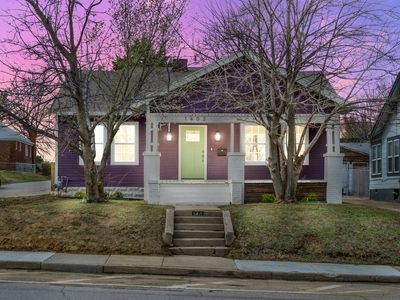 1402 N Main St