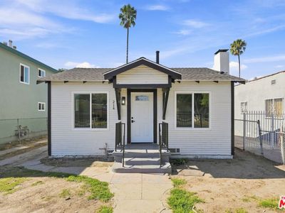 214 E 76th Pl