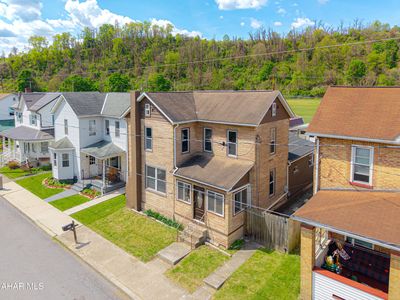 2957 2nd Ave