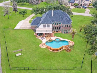 8910 Water Crest Trl