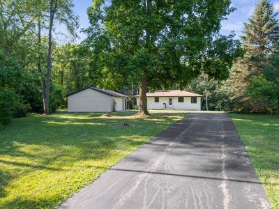 Property at 728 Buth Dr NE, Comstock Park, MI