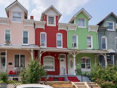 320 Pear St