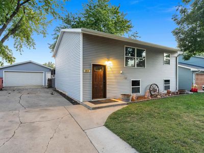 213 N Meyer Ln