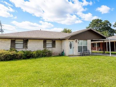 801 Kenney St