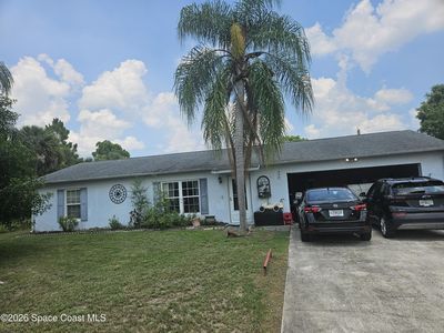 689 Caballero Ave SE