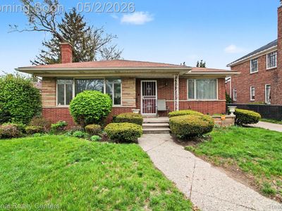 4424 W Outer Dr
