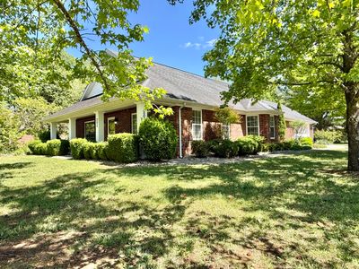 205 Chestnut Oak Dr