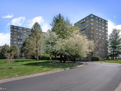 1030 E Lancaster Ave APT 717