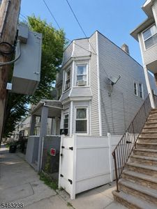 126 S 7Th St