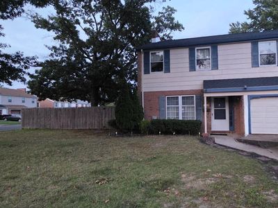 402 Winding Way