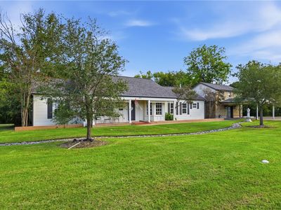 405 E Brookside Dr
