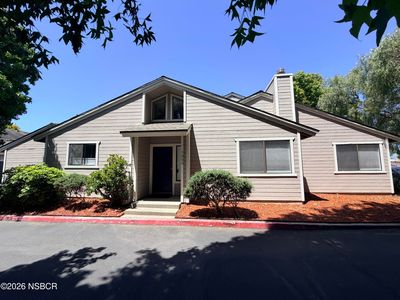 1000 W Chestnut Ave