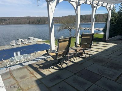 114 Shore Rd