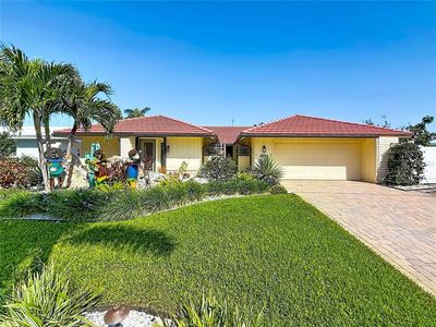 2162 W Vina Del Mar Blvd