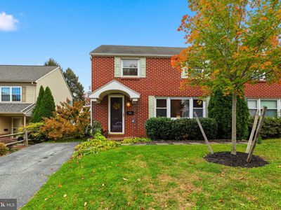 Property at 1521 Queen Ln, Lancaster, PA