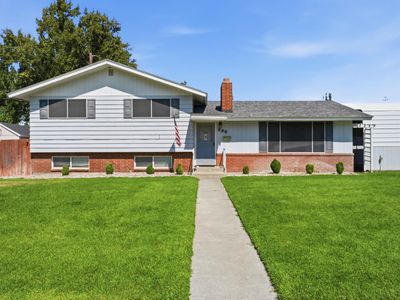 206 Cottonwood Dr