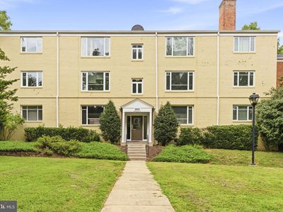 Property at 10413 Montrose Ave #10413, Bethesda, MD